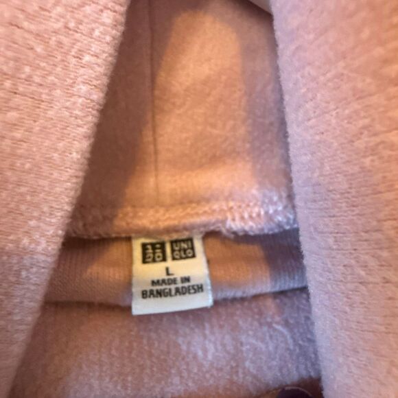 Uniqlo Pink Turtleneck Sweater - Picture 6 of 10